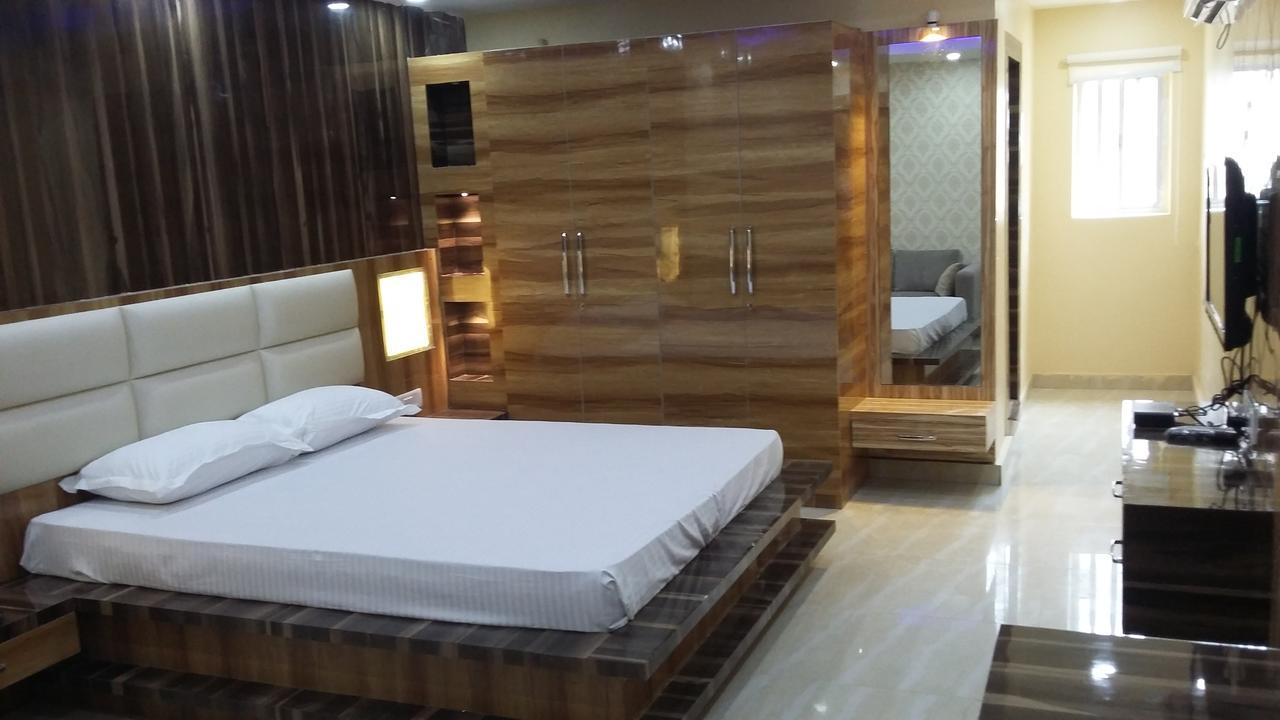 Hotel Crystal International Dhanbād Екстериор снимка