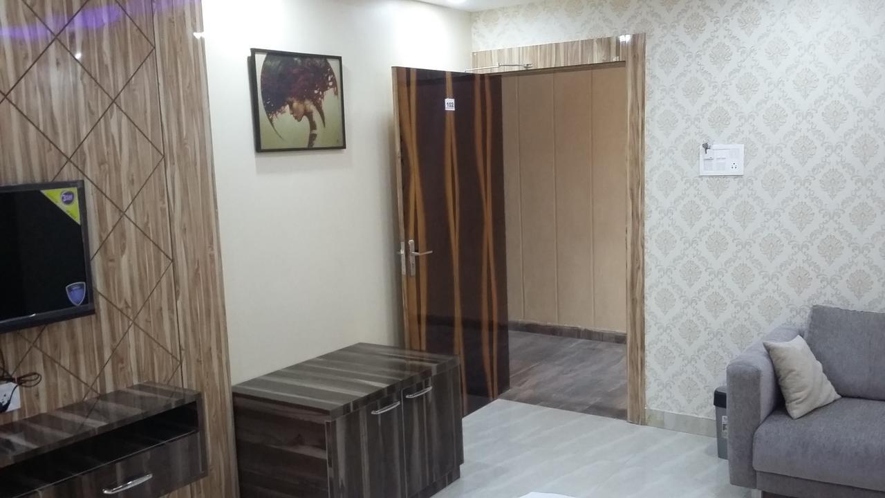 Hotel Crystal International Dhanbād Екстериор снимка